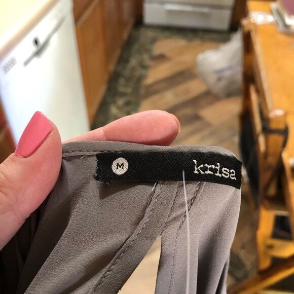 Revolve Krisa Women’s Surplice Back Chiffon Long Sleeve Blouse - M - Picture 12 of 14